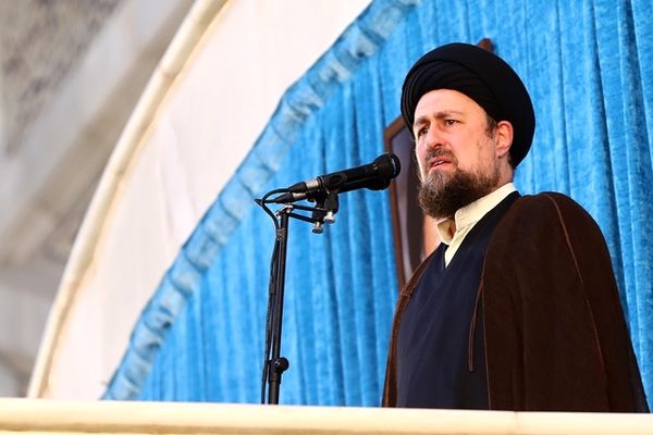 سیدحسن خمینی: جمهوری اسلامی بزرگترین میراث امام راحل است/ تلاش کنیم با درس از گذشته‌ها، آینده‌ای شیرین بسازیم

