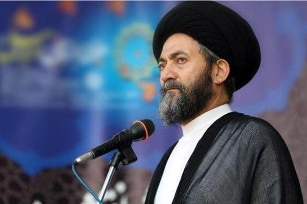 موضع گیری عجیب امام جمعه اردبیل در بحران قره باغ!