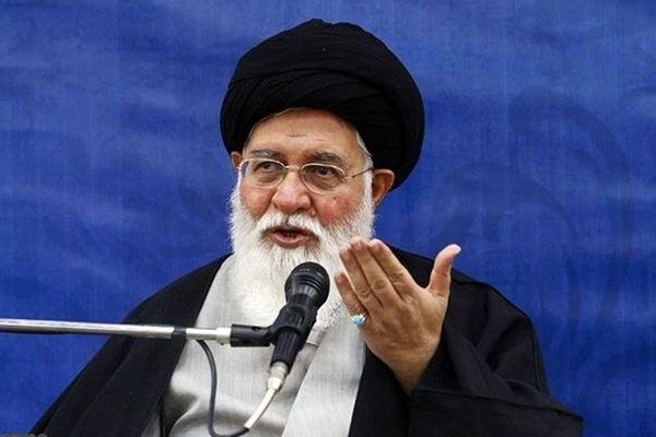 قیمت مسکن فریاد امام جمعه مشهد را هم بلند کرد/ به قید فوریت قیمت‌ها کاهش یابد