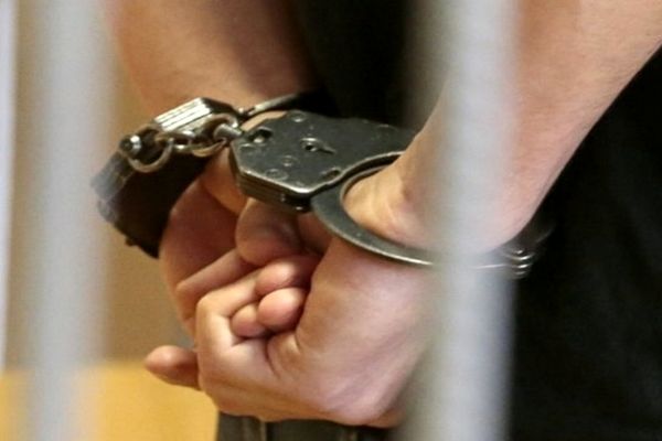 ببینید | قاتل فراری توسط اینترپل به ایران بازگردانده شد