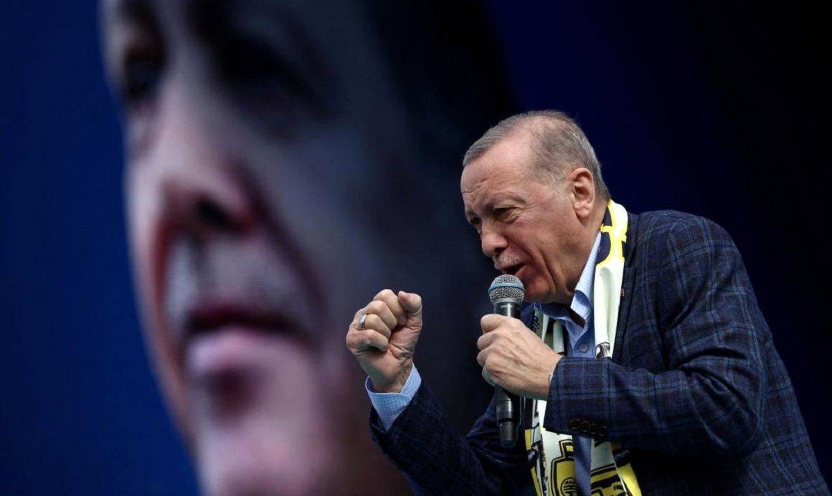 کیهان اردوغان را به دیکتاتوری متهم کرد