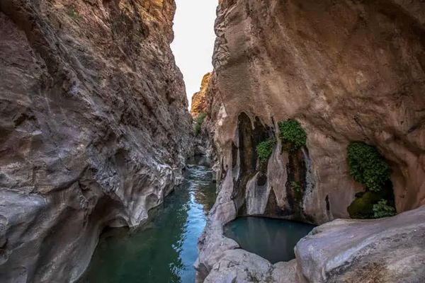 «تنگه لی‌لی» بهشت واقعی در لرستان را ببینید/ تصاویر